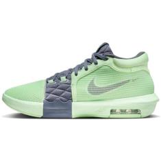 Imagem de Nike Tênis de basquete Lebron Witness 8 (FB2239-300, verde vapor/carbono claro/branco), Verde vapor/carbono claro/branco, 42