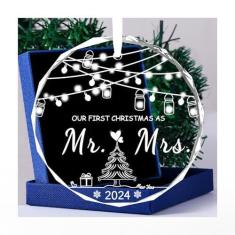 Imagem de Presentes de casamento para casais 2024, presentes de senhor e senhora, presentes de casamento para noiva, presentes de chá de panela, primeiro enfeite de casamento de Natal 2024, ornamento de vidro