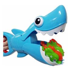 Imagem de Tubarão Pega Peixe Brinquedo Para Piscina Banho Baby Shark - Company K