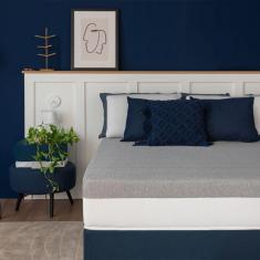 Imagem de Cama Box Casal Azul com Colchão Guldi Dream Mola Ensacada (30x138x188) e 2 Travesseiros Guldi Soft Nasa Cinza e Branco