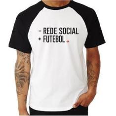Imagem de Camiseta - Raglan Menos Rede Social, Mais Futebol - Foca na Moda