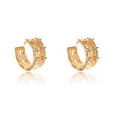 Imagem de Brinco Argola Trabalhada Vazada com 4 Zircônias Folheado em Ouro 18k