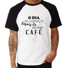 Imagem de Camiseta Raglan O Dia Só Começa Depois De Um Bom Café - Foca Na Moda