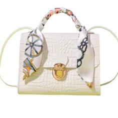 Imagem de BOLSA TRANSVERSAL FEMININA DELICADA COM LENÇO ELEGANTE