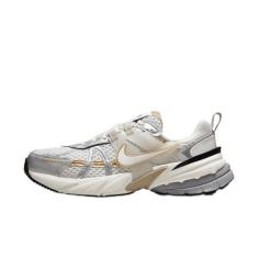Imagem de Nike Tênis feminino V2K Run (HJ7245-100, branco/cáqui/prata metálico/branco), Branco/cáqui/prata metálico/branco, 41