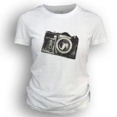 Imagem de Camiseta feminina 100% algodão DASANTIGAS estampa Câmera Fotográfica Antiga em serigrafia.