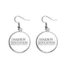 Imagem de Brinco de prata com citação I Major In Education Brinco feminino