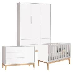 Imagem de Quarto de Bebê Classic 3 Portas Cômoda com Porta Branco com Pés Madeir