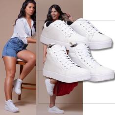 Imagem de Tênis feminino branco + bota esportiva branca: uma dupla dinâmica para um estilo fresco e moderno.