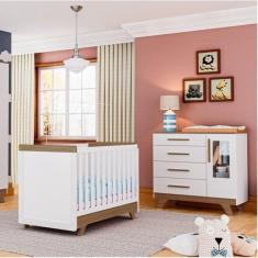 Imagem de Quarto de Bebê com Cômoda 1 Porta com Janela em Acrílico e Berço 100% MDF Retrô Jolie Branco Brilho/Carvalho