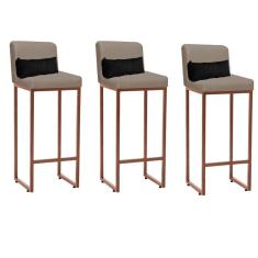 Imagem de Kit 03 Banqueta Alta com Encosto Lucca Industrial Cozinha Balcão Ferro Bronze Sintético Bege e Almofada Preto - Ahazzo Móveis
