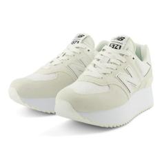 Imagem de New Balance Tênis feminino 574+, Sal marinho/preto, 38