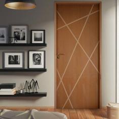 Imagem de Kit Porta de Madeira Frisada 215x86,5cm Batente 14cm Fechadura Manual Rodam Portas Marrom