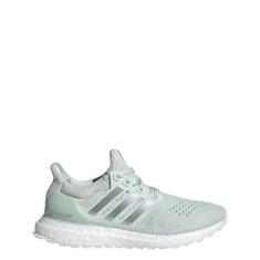 Imagem de adidas Tênis de corrida feminino Ultraboost Personal Best, Jade cristal/prata metálico/verde linho, 40