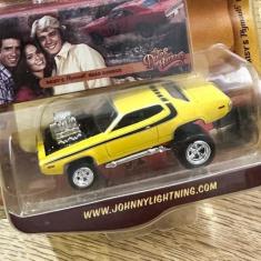 Imagem de Miniatura - 1:64 - Daisy's Plymouth Road Runner - The Dukes of Hazzard - Johnny Lightning 50528