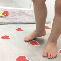 Imagem de Adesivo Piso de Banheiro Antiderrapante Coracao 21 un