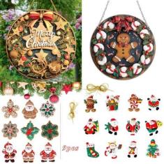 Imagem de TATACLEA Pacote com 4 conjuntos de enfeites de Natal de acrílico, árvore de Natal redonda e decorações para pendurar na parede, inclui desenhos de homem de gengibre, Papai Noel, floco de neve e árvore