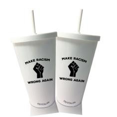 Imagem de Copo com Tampa e Canudo  Make Racism Wrong