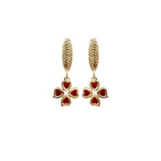 Imagem de Brinco Infantil Trevo Strass Vermelho Folheado Ouro 18K - Mixfolheados