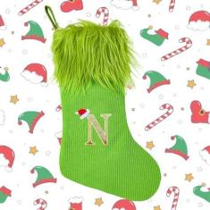 Imagem de Meias de Natal com monograma de 45,7 cm, pano de malha verde com pelo sintético, meia de Natal, decoração de meia de elfo, bolsa de doces, porta-doces, presente de lareira para presente, decoração de