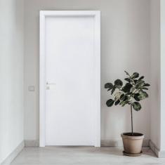 Imagem de Porta Lisa Uv Batente Regulável 07 Cm a 13 Cm Guarnição 7 Cm 82 X 210 Direito Rodam