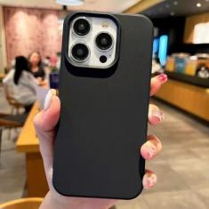 Imagem de Capa de telefone macia em cores doces da moda para iPhone 11 12 14 13 15 Pro Max 14Plus Capa protetora para câmera com proteção fosca, preta, para iPhone 13
