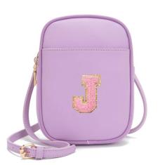 Imagem de Viverte Bolsa infantil com inicial transversal para meninas, 3 bolsos, couro PU, bolsa transversal para presente personalizado para meninas adolescentes, Lavanda, One Size