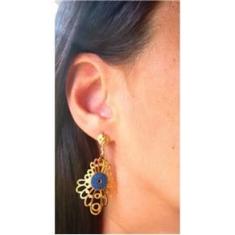 Imagem de Brinco Glamour Flores Folheado Ouro 18k com Detalhes Safira