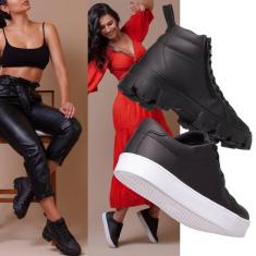 Imagem de Kit Tênis E Bota Feminina Para Um Guarda-Roupa Versátil, 1 Coturno Preto + 1 Tenis Casual Preto.