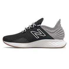 Imagem de New Balance Tênis feminino Fresh Foam Roav V1, Preto/alumínio leve, 38