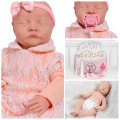 Imagem de Boneca Tipo Reborn Carequinha Olhos Fechados Pode Dar Banho - Cegonha