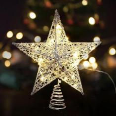 Imagem de Árvore de natal topper led oco-out estrela luzes alimentado por bateria brilhante metal treetop ornamento sazonal festival decoração de festa em casa/644 (Size : Silver)