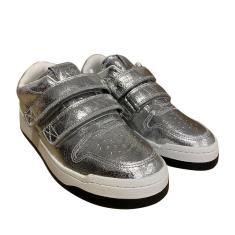 Imagem de Tênis Arezzo Slip On Prateado Tiras-Feminino