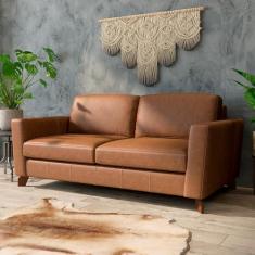 Imagem de Sofá Sala de Estar Living 3 Lugares 200cm Presley Pés Madeira Couro Conhaque G52 - Gran Belo