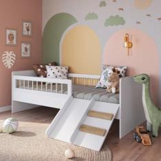 Imagem de Cama Montessoriana de Solteiro com Escada e Escorrega Linha Affetto Cor Branco com Colchão Incluso Branco