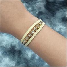 Imagem de Pulseira Armazem RrBijoux Couro Três Voltas Cristais Amarela