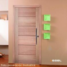 Imagem de Porta de Madeira 210x110cm PE33 com Friso Belissima Esel