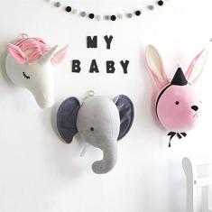 Imagem de Boneca suspensa com cabeça de elefante para montagem na parede para quarto infantil