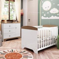 Imagem de Quarto de Bebê com Cômoda e Berço Americano 100% MDF Ayla Branco Brilho/Carvalho