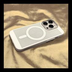 Imagem de Capa de telefone com resfriamento respirável e dissipação de calor para iPhone 14 13 12 11 Pro Max 14 Plus 14Pro Max Capa magnética de carregamento sem fio, PC8001T4, para iPhone 13Pro Max