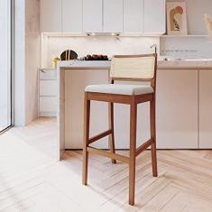 Imagem de Banqueta com Encosto e Apoio para Pés Tiê Cabecasa Madeiramadeira Amêndoa/off White