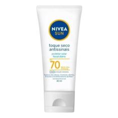 Imagem de Protetor solar facial toque seco antissinais FPS70 nivea sun