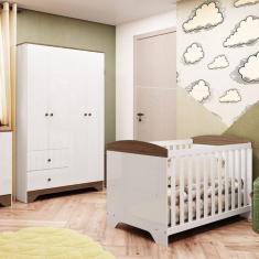 Imagem de Quarto de Bebê com Berço Americano e Guarda Roupa 4 Portas 2 Gavetas100% MDF Ayla Branco Brilho/Carvalho