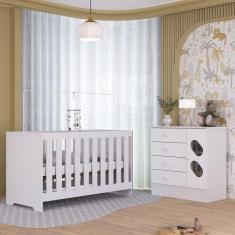 Imagem de Quarto de Bebê com Cômoda 4 Gavetas 1 Porta com Janela e Berço 3 em 1 
