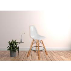 Banqueta Eiffel com pé de madeira