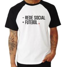 Camiseta Raglan Menos Rede Social, Mais Futebol - Foca na Moda, Branco