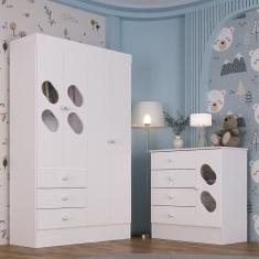 Quarto de BebÃª com Guarda Roupa 4 Portas 3 Gavetas e CÃ´moda 4 Gavetas 1 Porta com Janela Maya Rodial