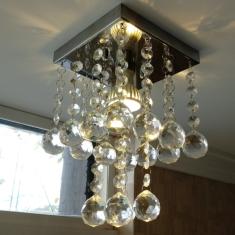 Lustre Para Lavabo / Corredor, Cord o De Castanhas Com Esfera