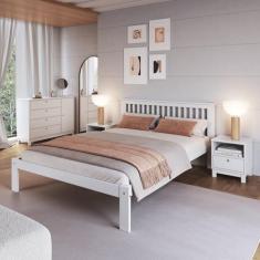 Cama de Casal Júlia de Madeira Maciça com Lastro Branco