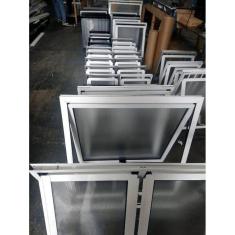 Janela Maxiar De Banheiro 90Lx50A Branco